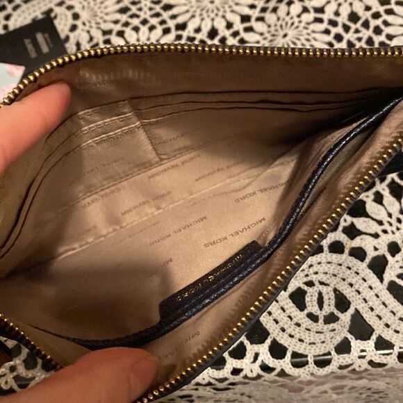 Michael Kors Scalloped Navy Leather Wristlet - Picture 5 of 11